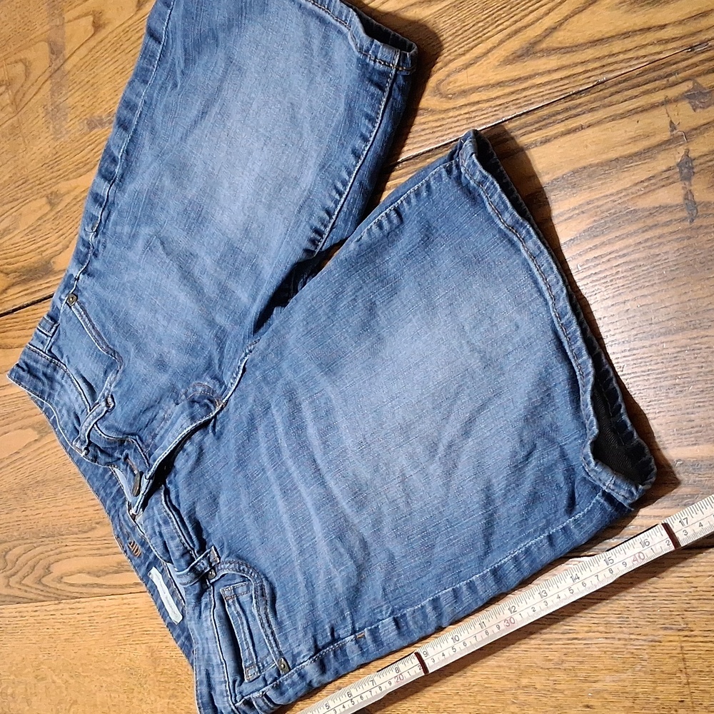 SOLD SOLD  KLOTH Jeans Shorts Womens 8 BLUE CATHERINE Bermuda ? BOYFRIEND Used